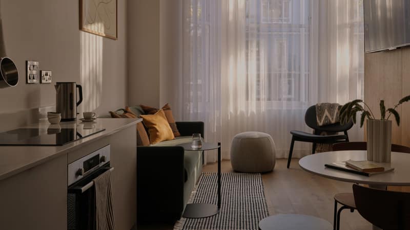 The Marloes, Earl's Court: Studio with kitchen and small dining table